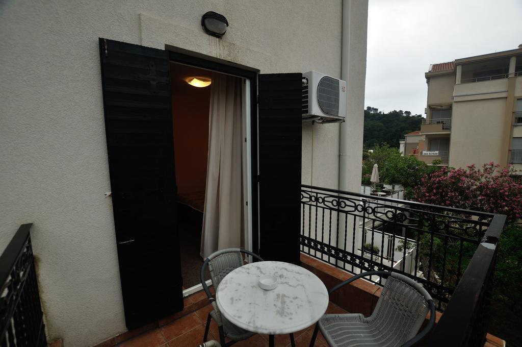 Vila Duric - Ex Hotel Duric Petrovac Quarto foto