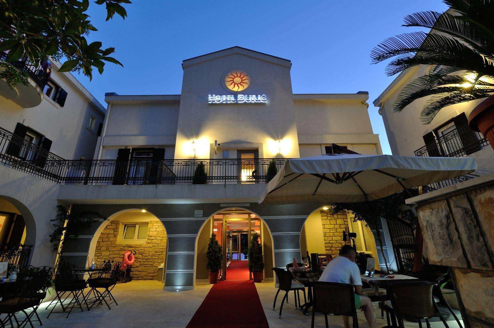 Vila Duric - Ex Hotel Duric Petrovac Exterior foto