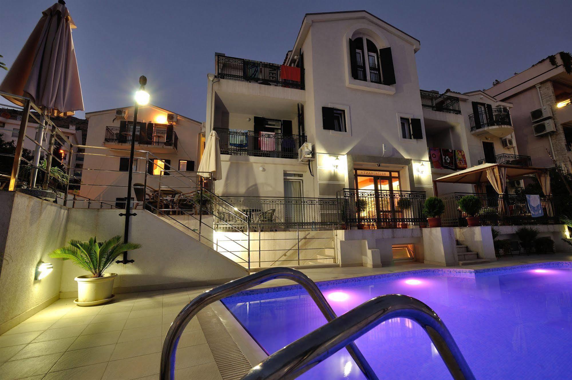 Vila Duric - Ex Hotel Duric Petrovac Exterior foto